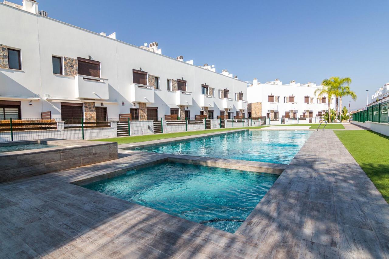 Bahia Homes Torrevieja Esterno foto
